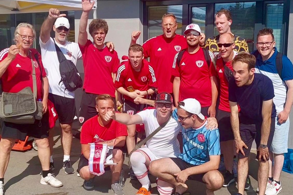 Teamfoto met de 2e prijs in de Europa Cup